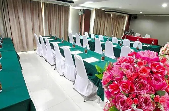 Convenient Grand Suvarnabhumi ホテル